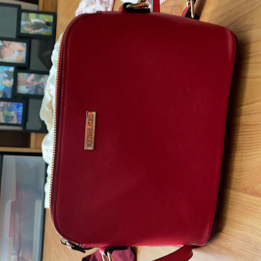 Michael kors red bag